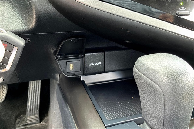 2023 Toyota Camry LE photo 25