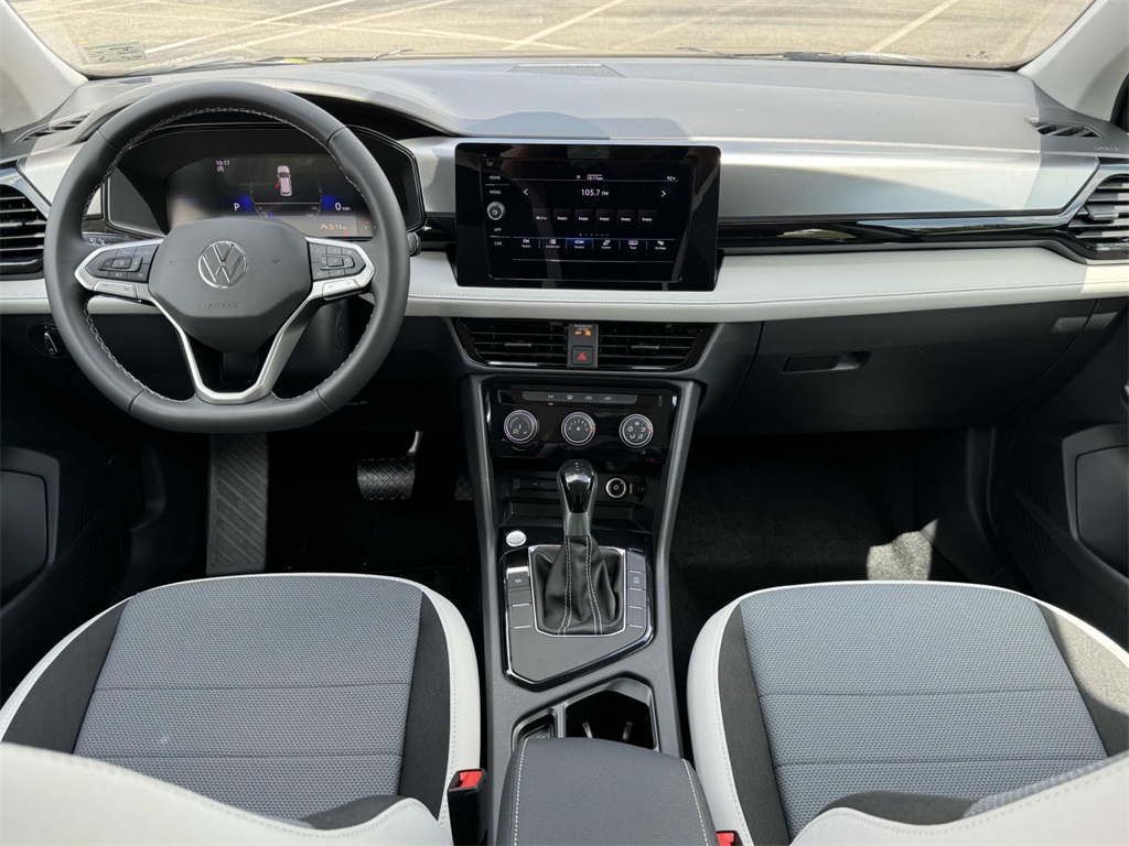 2025 Volkswagen Taos S photo 16