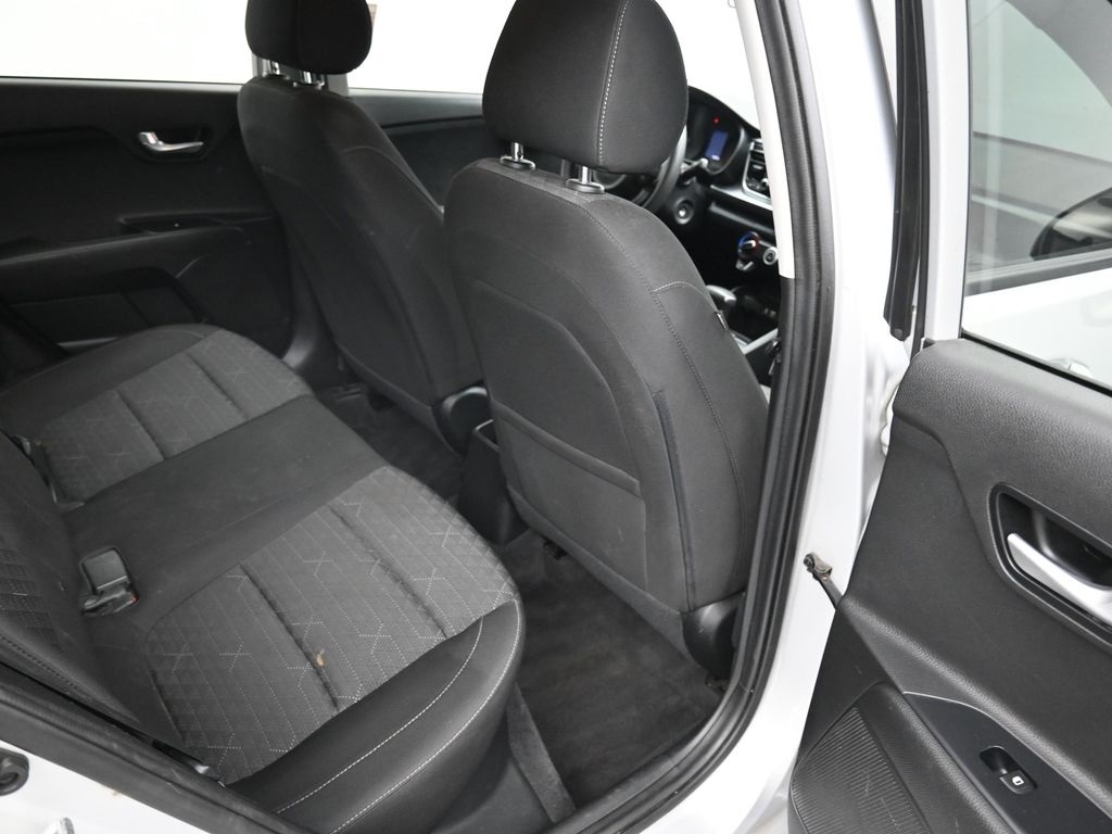 2020 Kia Rio LX photo 26