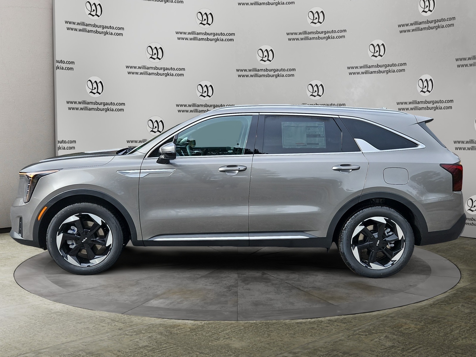 2026 Kia Sorento Hybrid EX photo 2