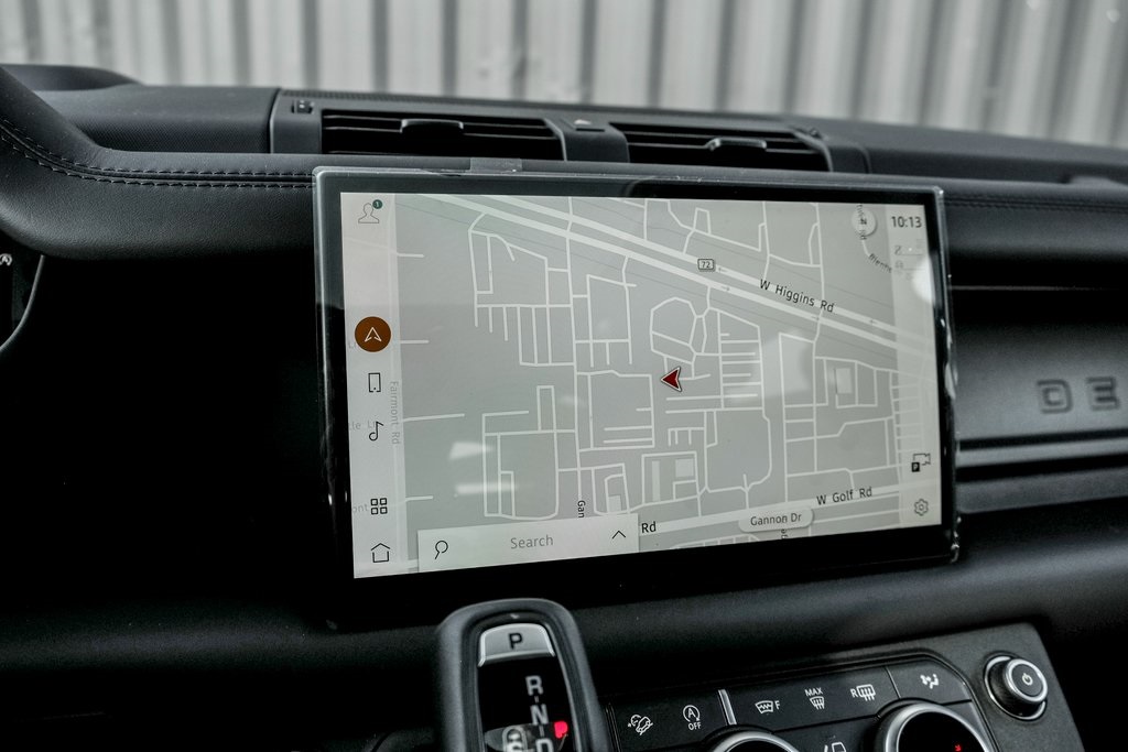 2025 Land Rover Defender 110 X-Dynamic SE photo 13