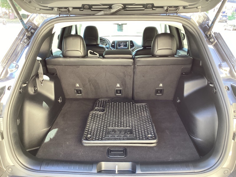 2020 Jeep Cherokee Altitude Sport photo 9