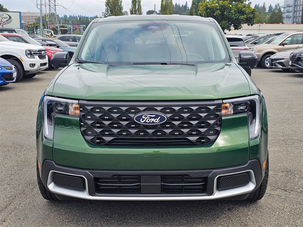 2025 Ford Maverick Lariat photo 2
