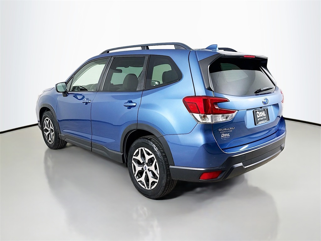 2020 Subaru Forester Premium photo 4