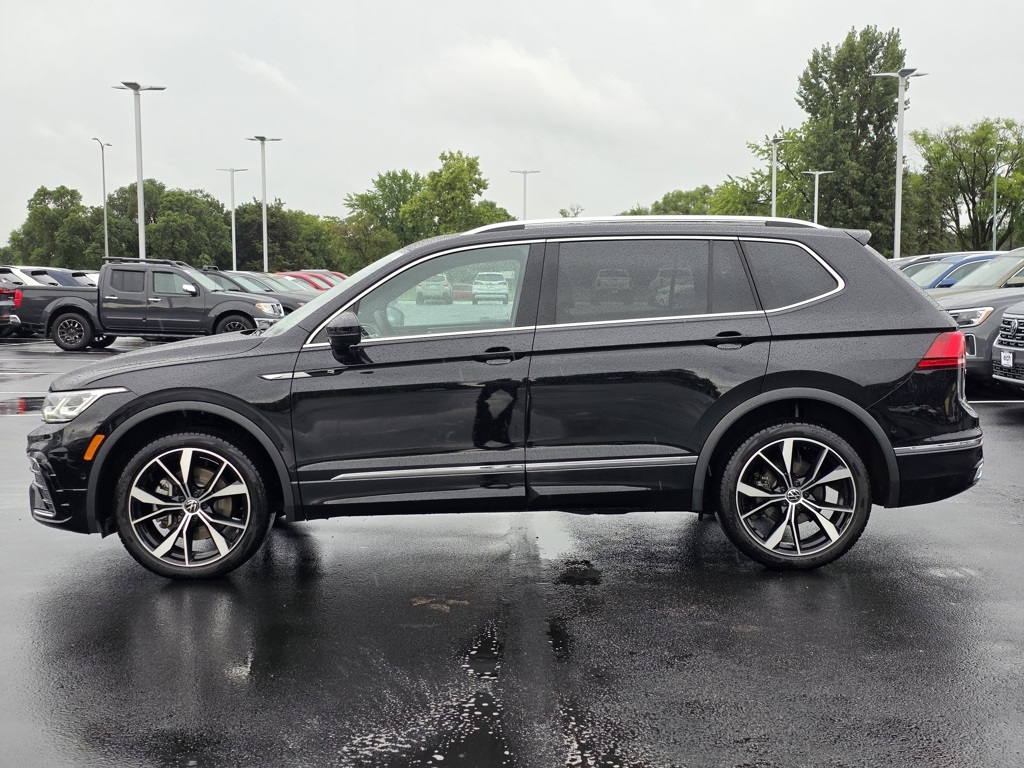 Used 2024 Volkswagen Tiguan SEL R-LINE with VIN 3VV4B7AX6RM184307 for sale in St. Cloud, Minnesota