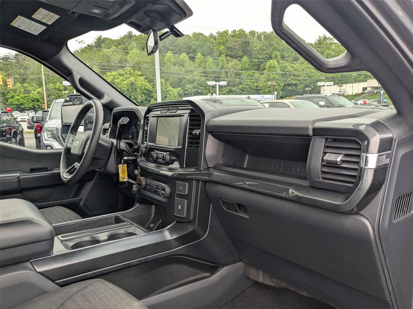 2022 Ford F-150 XL photo 37