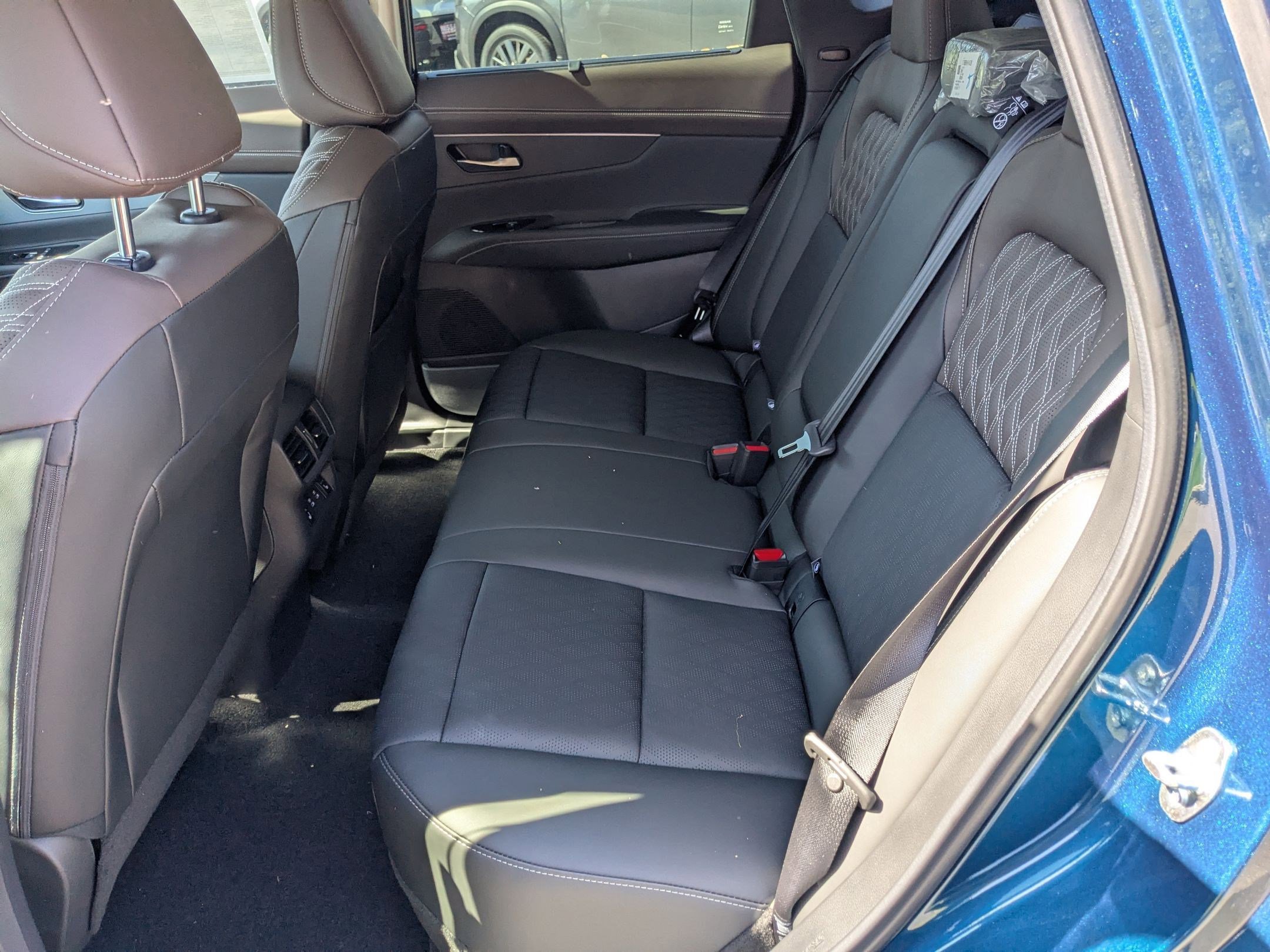 2025 Nissan Murano Platinum photo 15