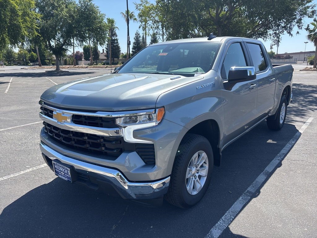 2025 Chevrolet Silverado 1500 LT photo 7