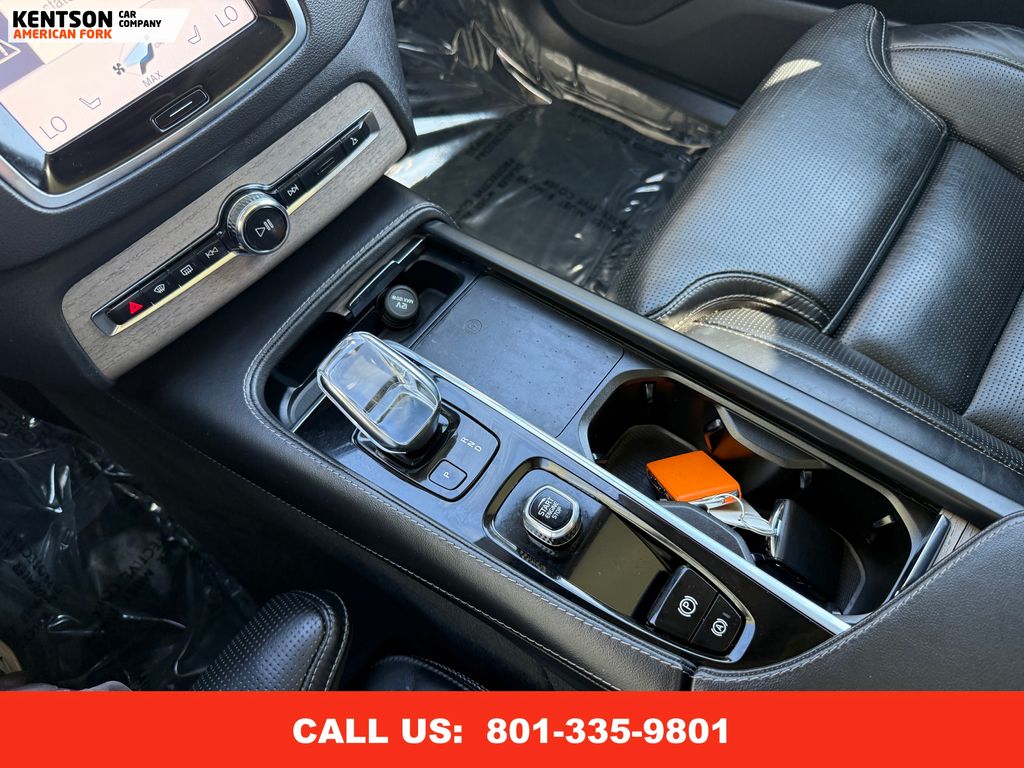 2022 Volvo XC90 Recharge T8 Inscription photo 22