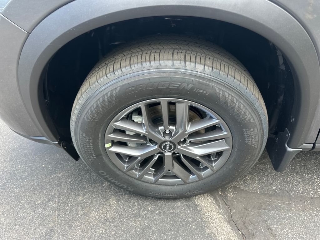 2026 Nissan Rogue S photo 34