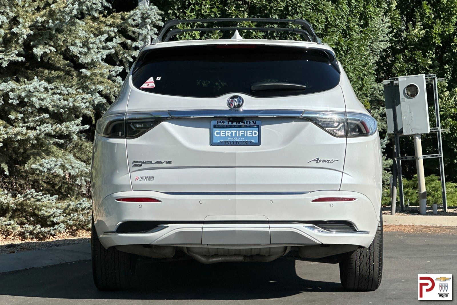 2022 Buick Enclave Avenir photo 3