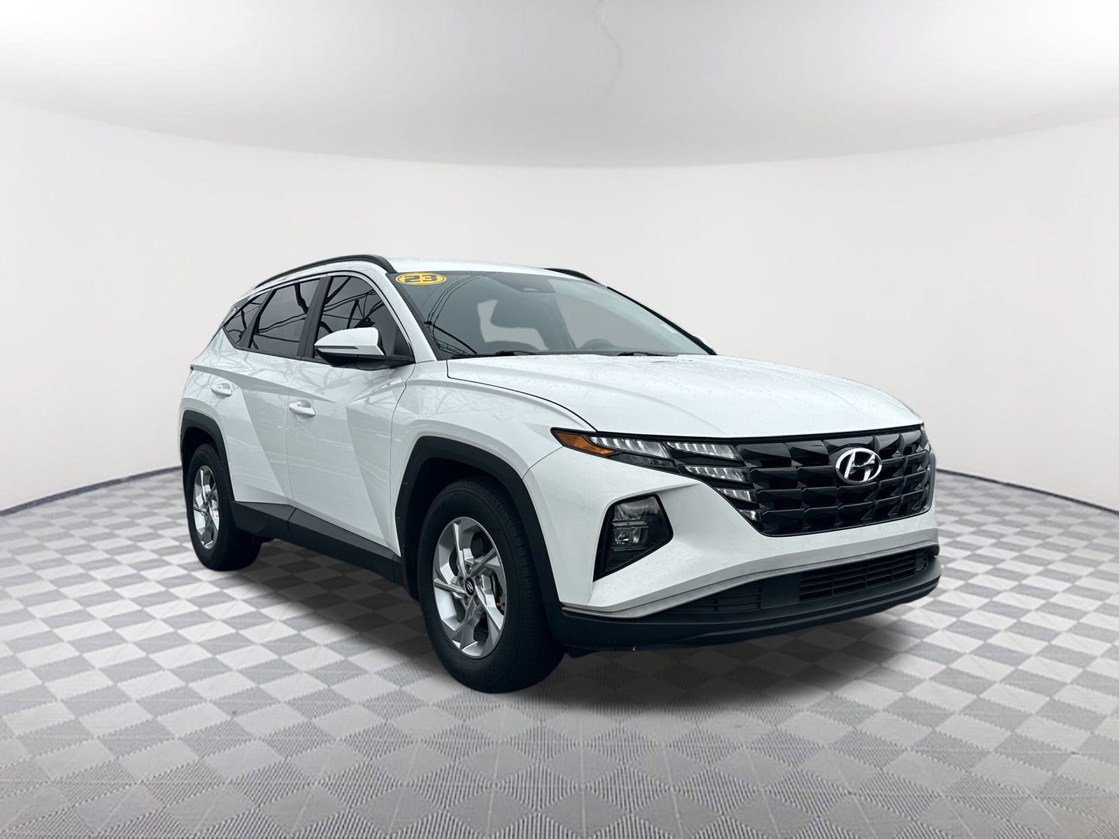 2023 Hyundai Tucson SEL photo 2