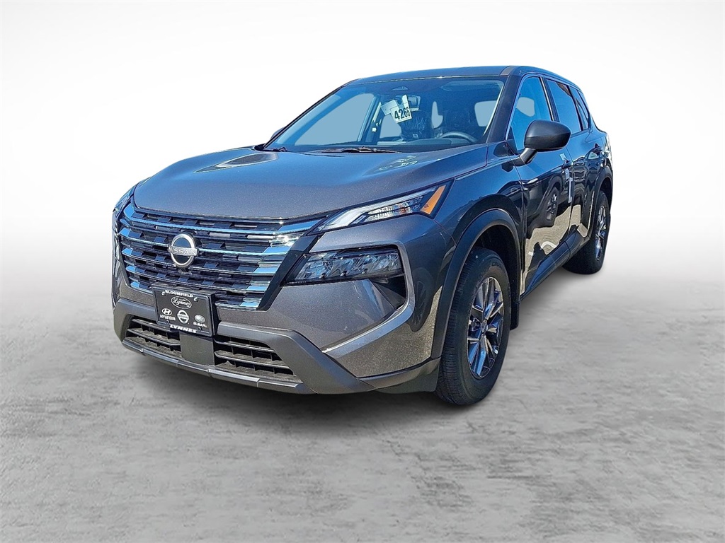 2026 Nissan Rogue SV photo 3
