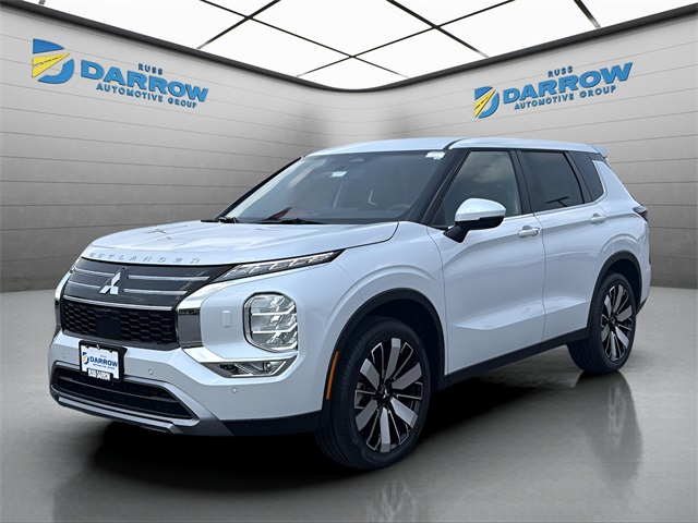 2025 Mitsubishi Outlander SE's photo