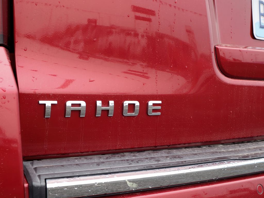 2015 Chevrolet Tahoe LTZ photo 31