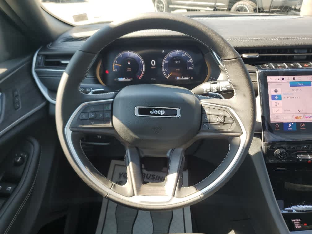 2025 Jeep Grand Cherokee Limited photo 19