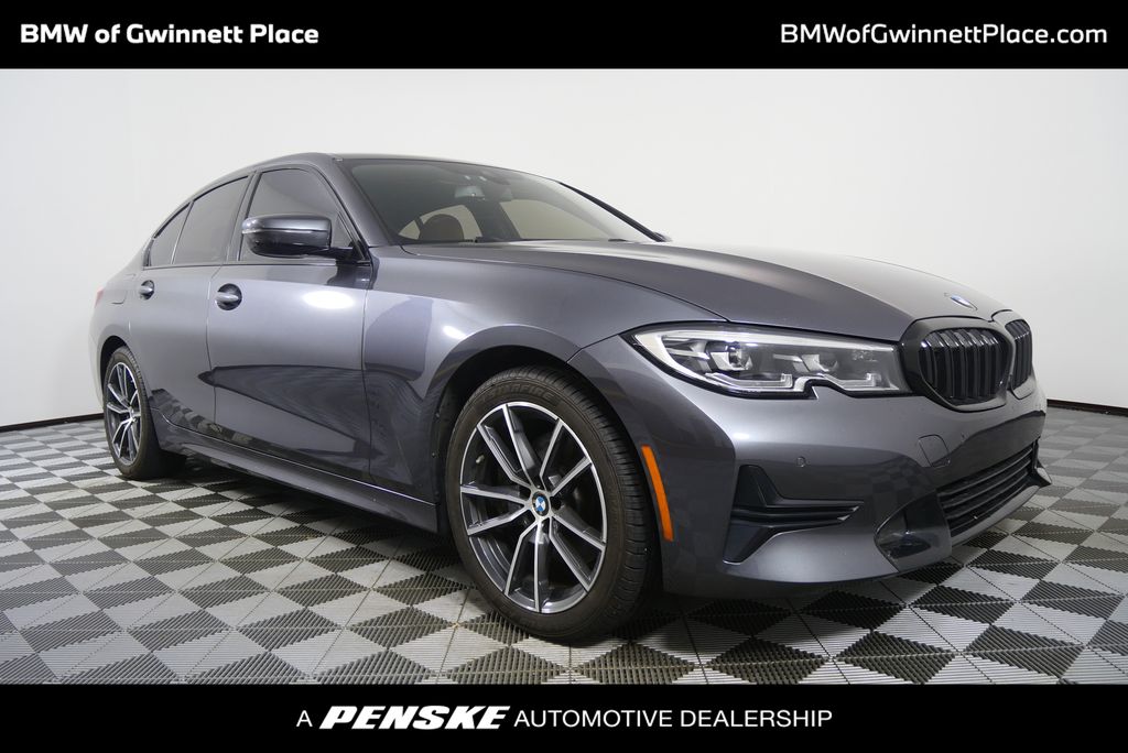 2019 BMW 3 Series 330i's photo