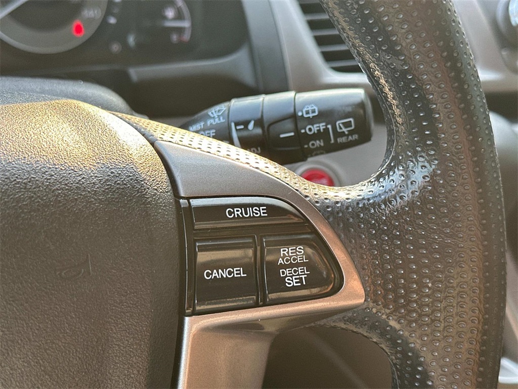 2016 Honda Odyssey SE photo 19