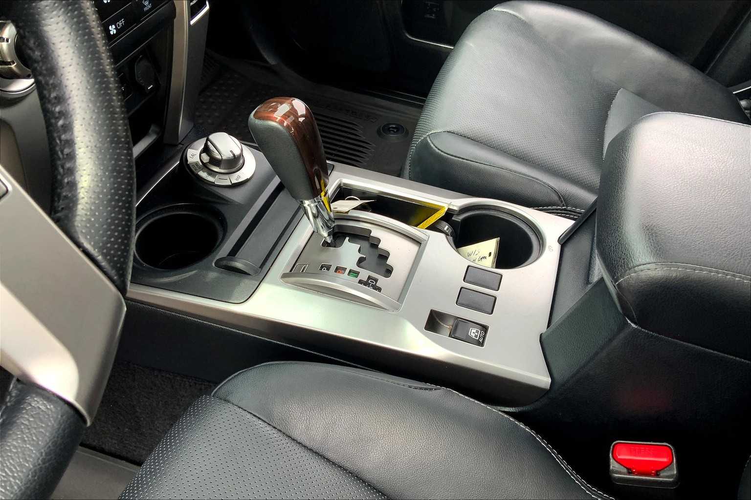 2024 Toyota 4Runner Limited photo 16