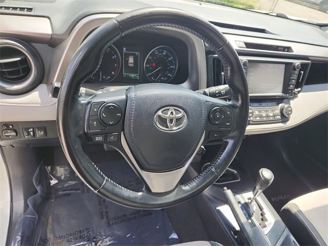 2018 Toyota RAV4 XLE photo 18