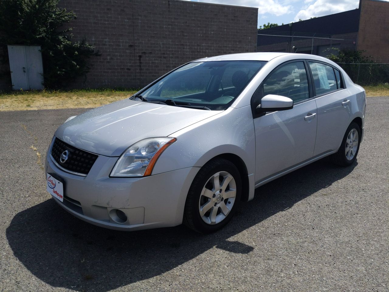 Used 2008 Gray Nissan SEDAN image 1
