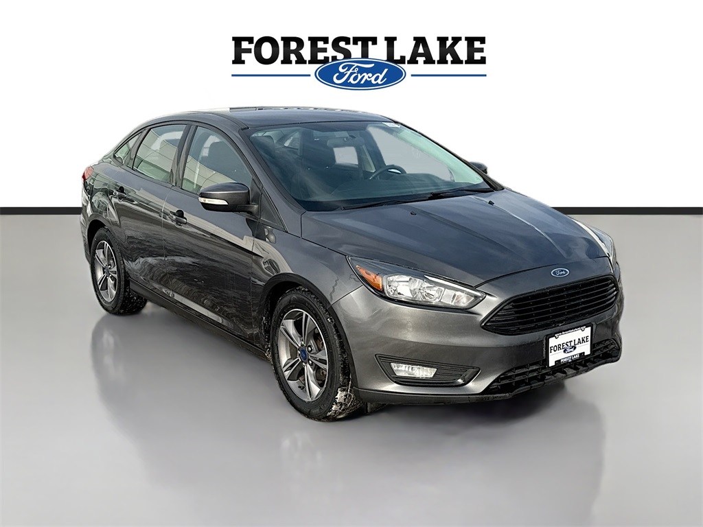 2018 Ford Focus SE's photo