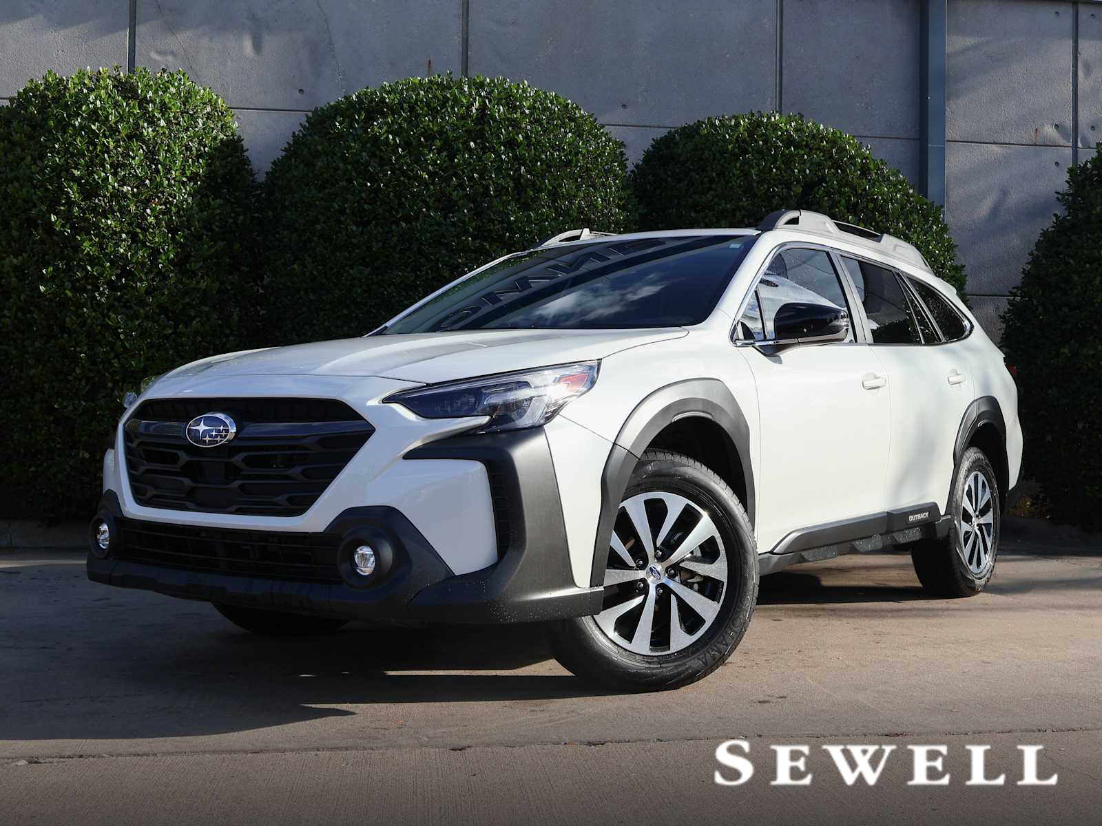 2025 Subaru Outback Premium's photo