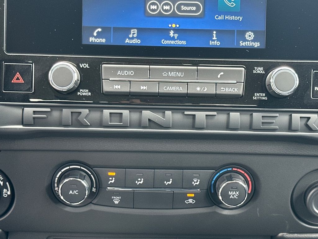 2025 Nissan Frontier S photo 19