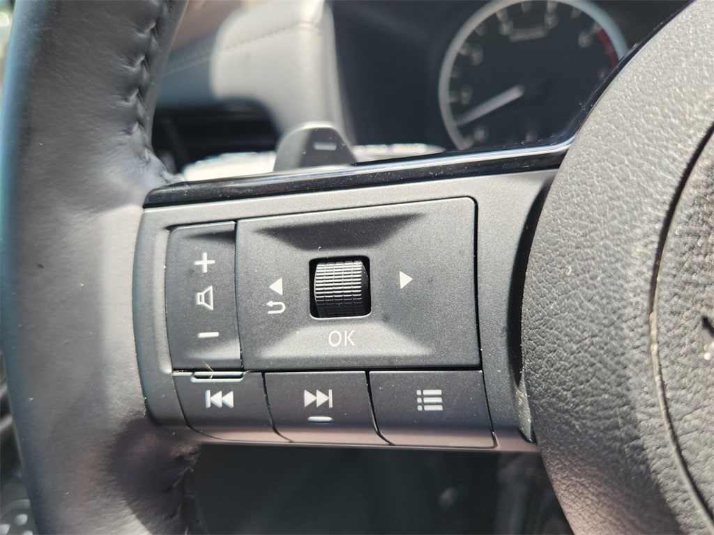 2023 Nissan Rogue SL photo 24
