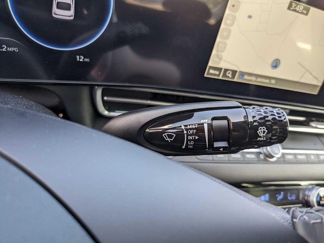 2025 Hyundai Elantra SEL Convenience photo 10