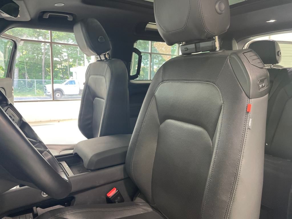 2024 Land Rover Defender 90 X-Dynamic SE photo 13