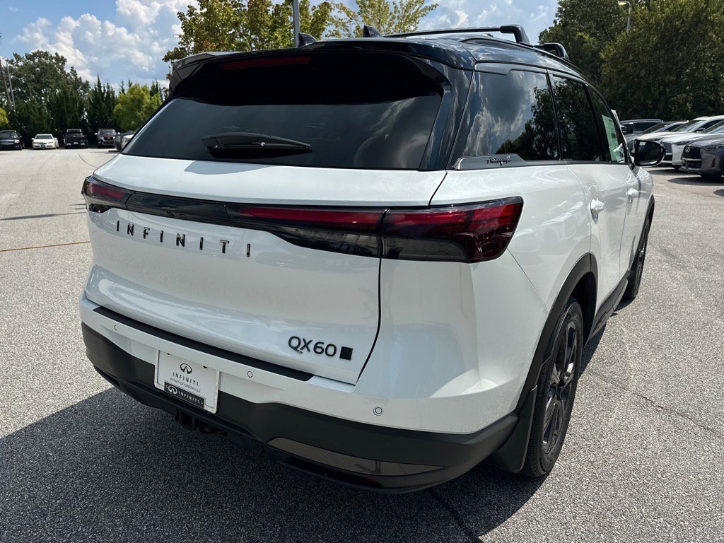 2026 Infiniti QX60 Autograph photo 3