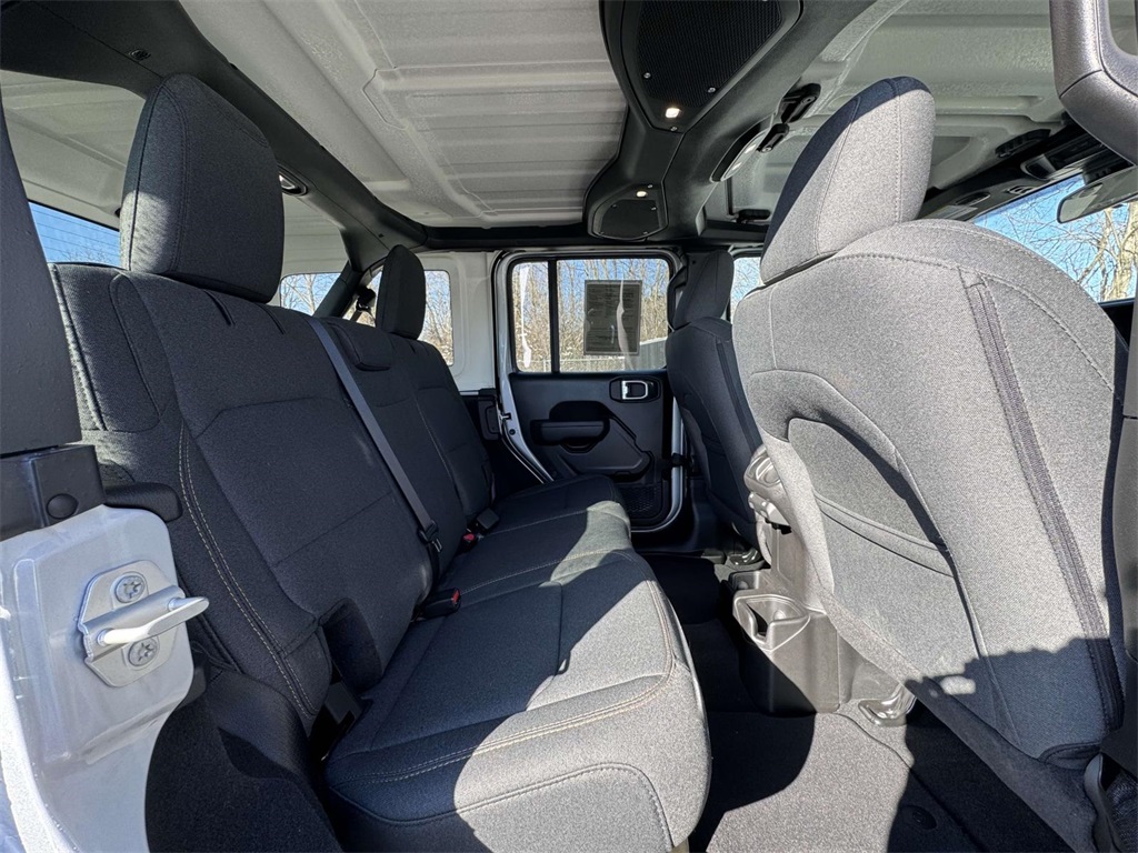2024 Jeep Wrangler Sport S photo 17