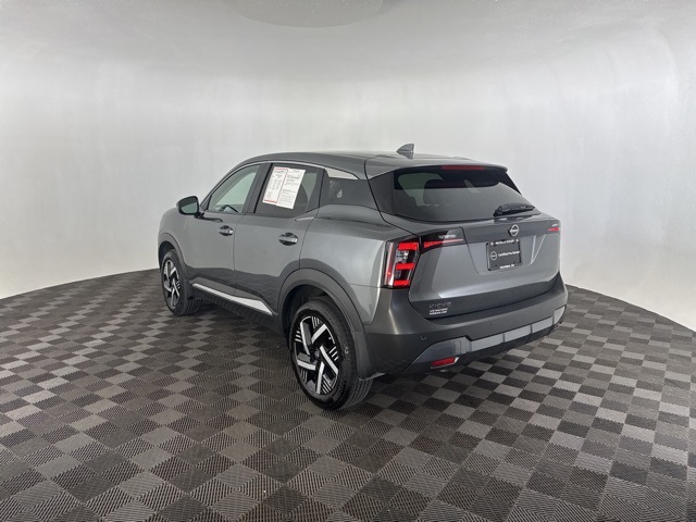2025 Nissan Kicks SV photo 4