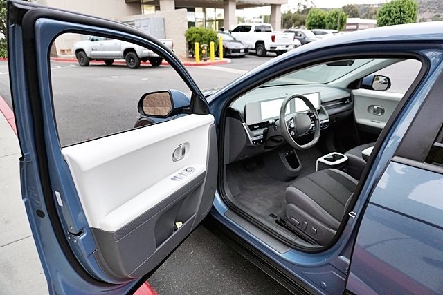 2024 Hyundai Ioniq 5 SEL photo 33