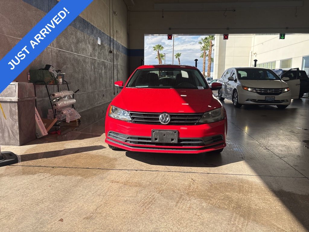 2015 Volkswagen Jetta SE Sport photo 2