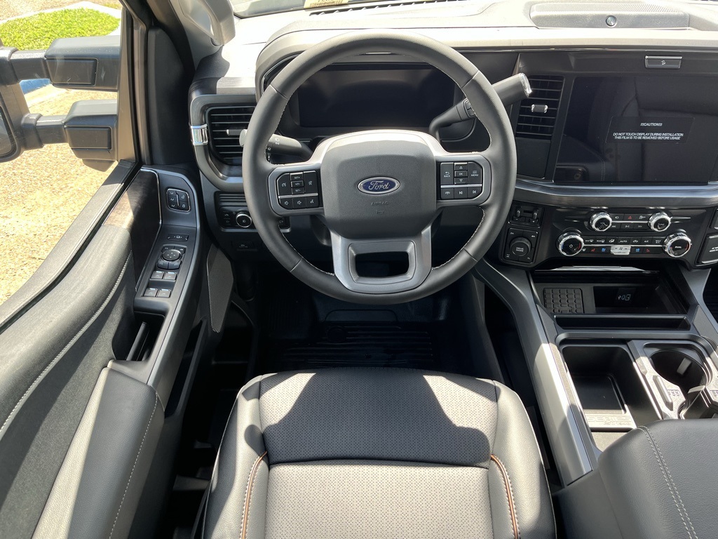 2026 Ford F-350 Lariat photo 11