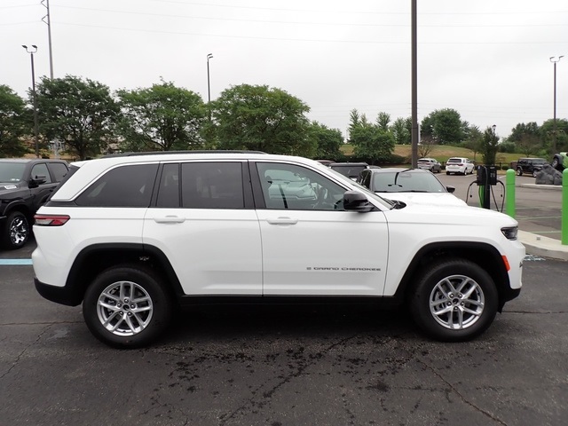 2025 Jeep Grand Cherokee Laredo X photo 6