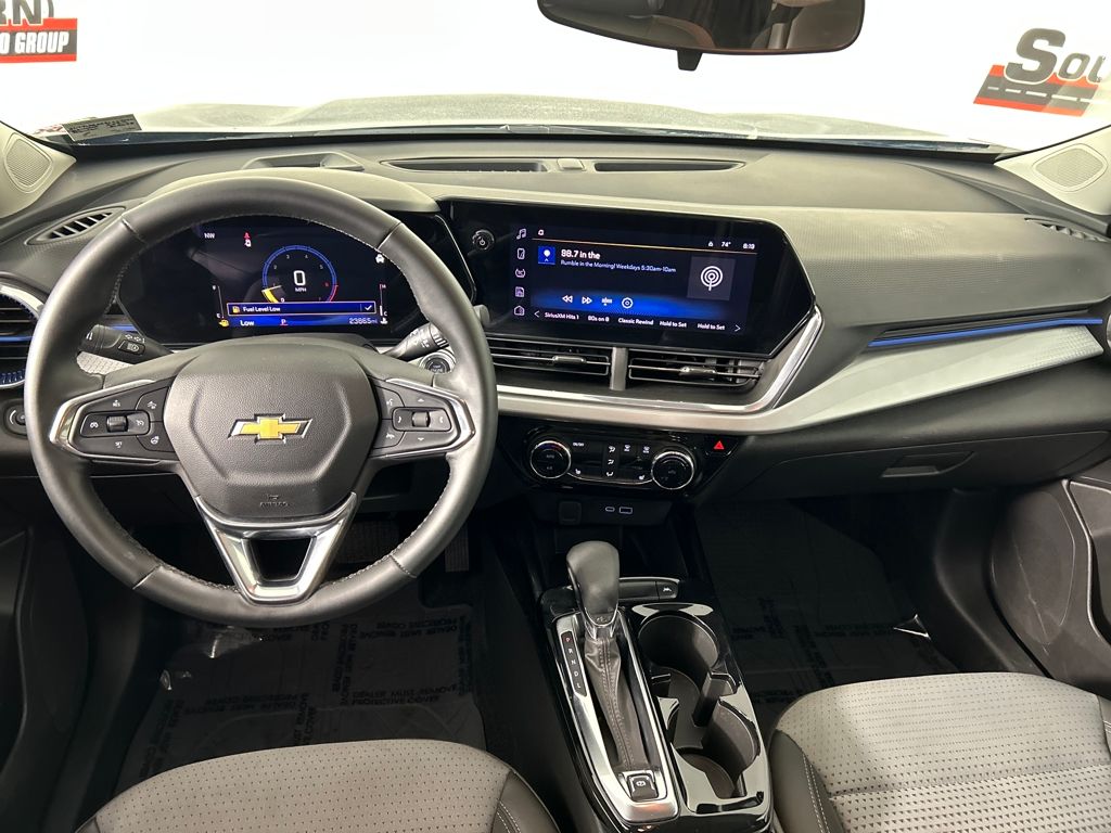 2024 Chevrolet Trax LT photo 26