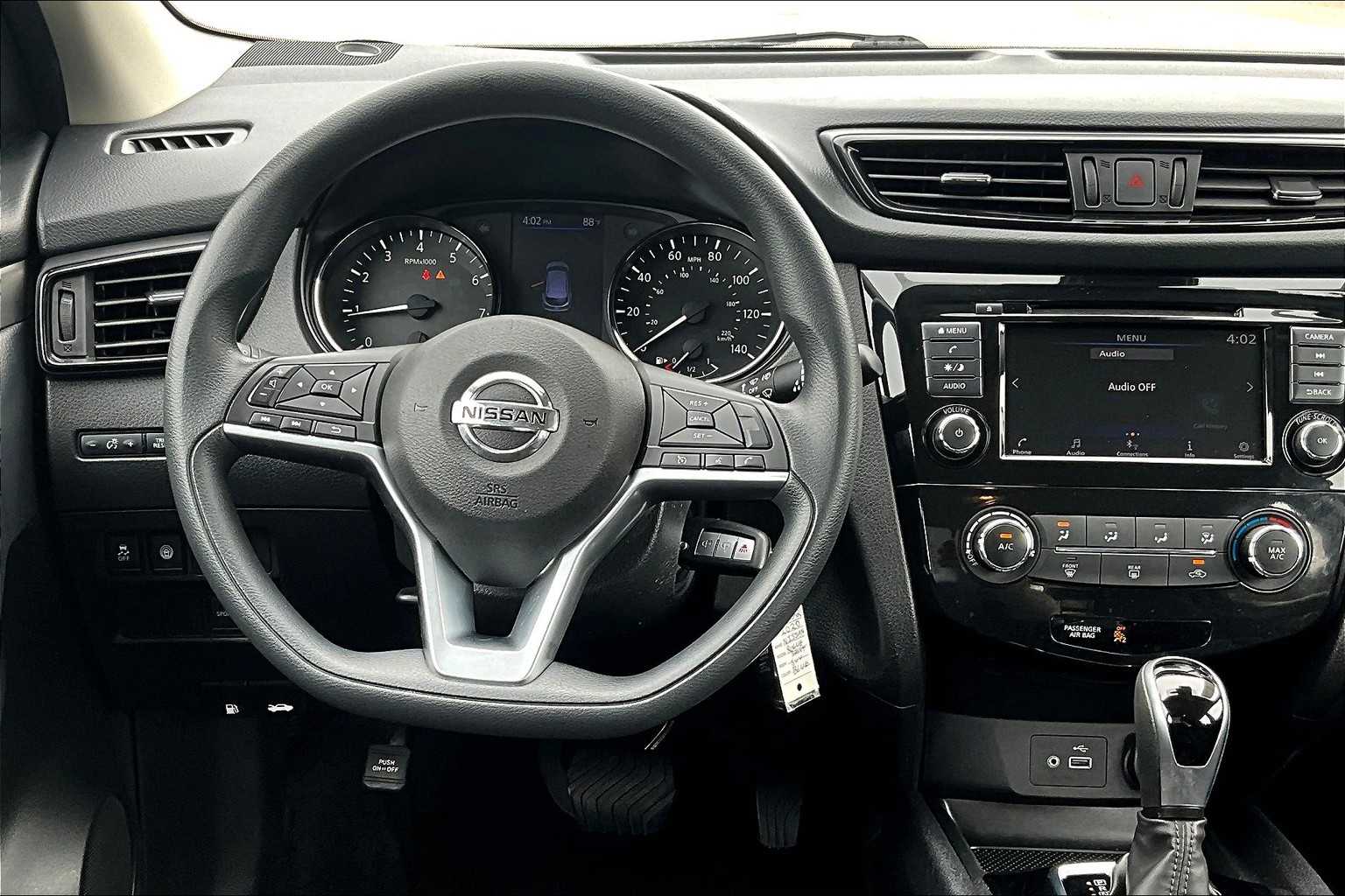 2020 Nissan Rogue Sport S photo 5