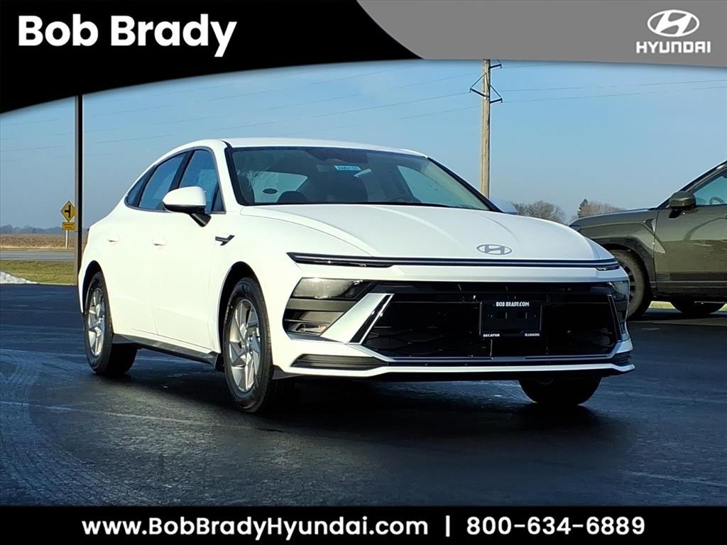 2026 Hyundai Sonata SE's photo