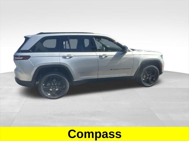 2025 Jeep Grand Cherokee Altitude X photo 8