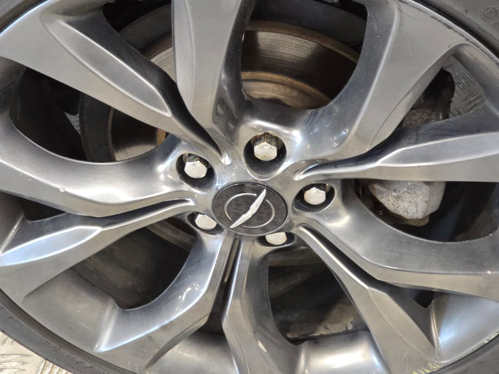 2015 Chrysler 200 S photo 10