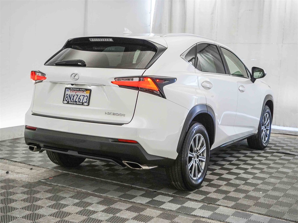 2017 Lexus NX 200t Luxury photo 8