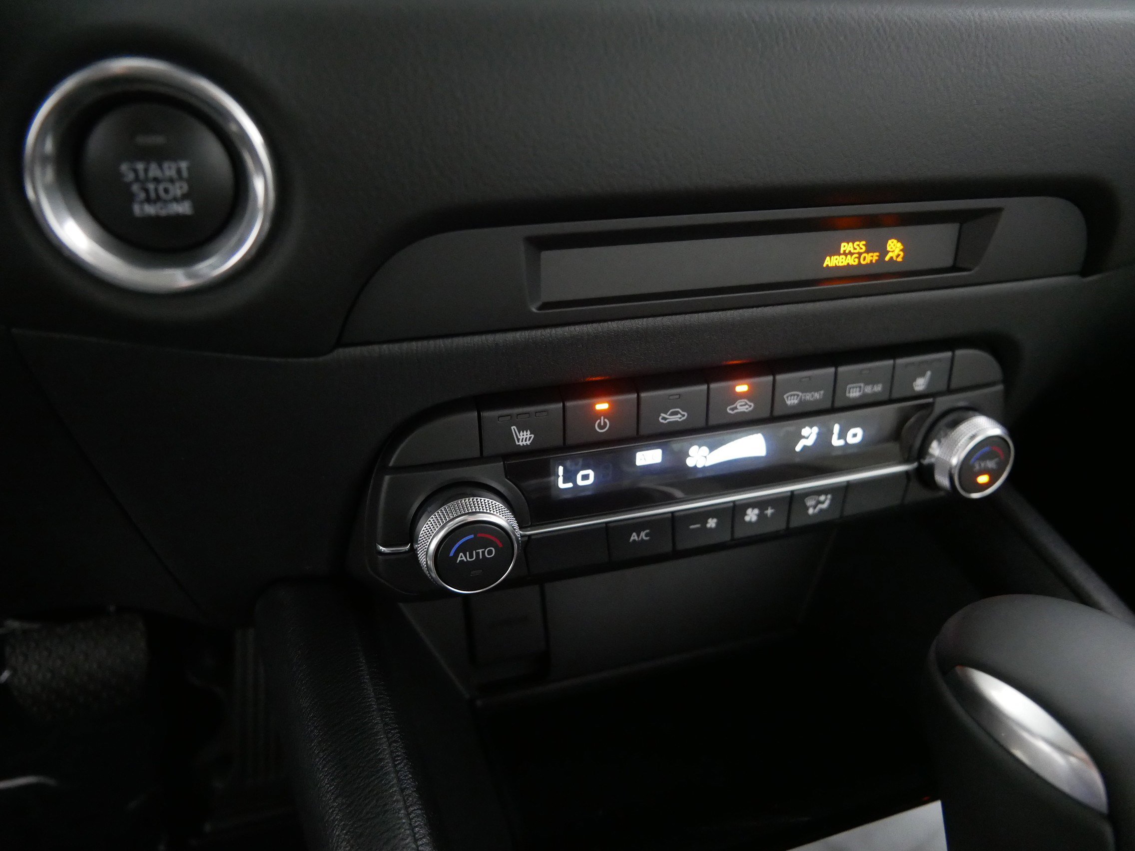 2025 Mazda CX-5 2.5 S Preferred photo 4