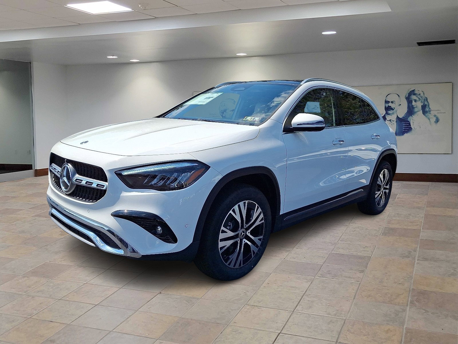 2026 Mercedes Benz GLA 250 4MATIC photo 3