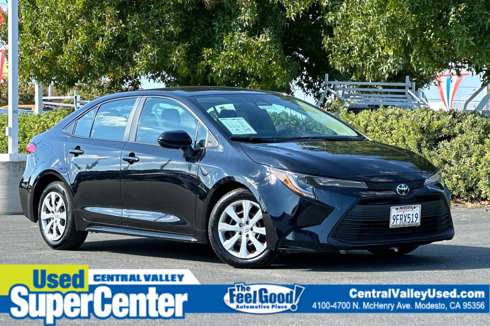 2023 Toyota Corolla LE's photo