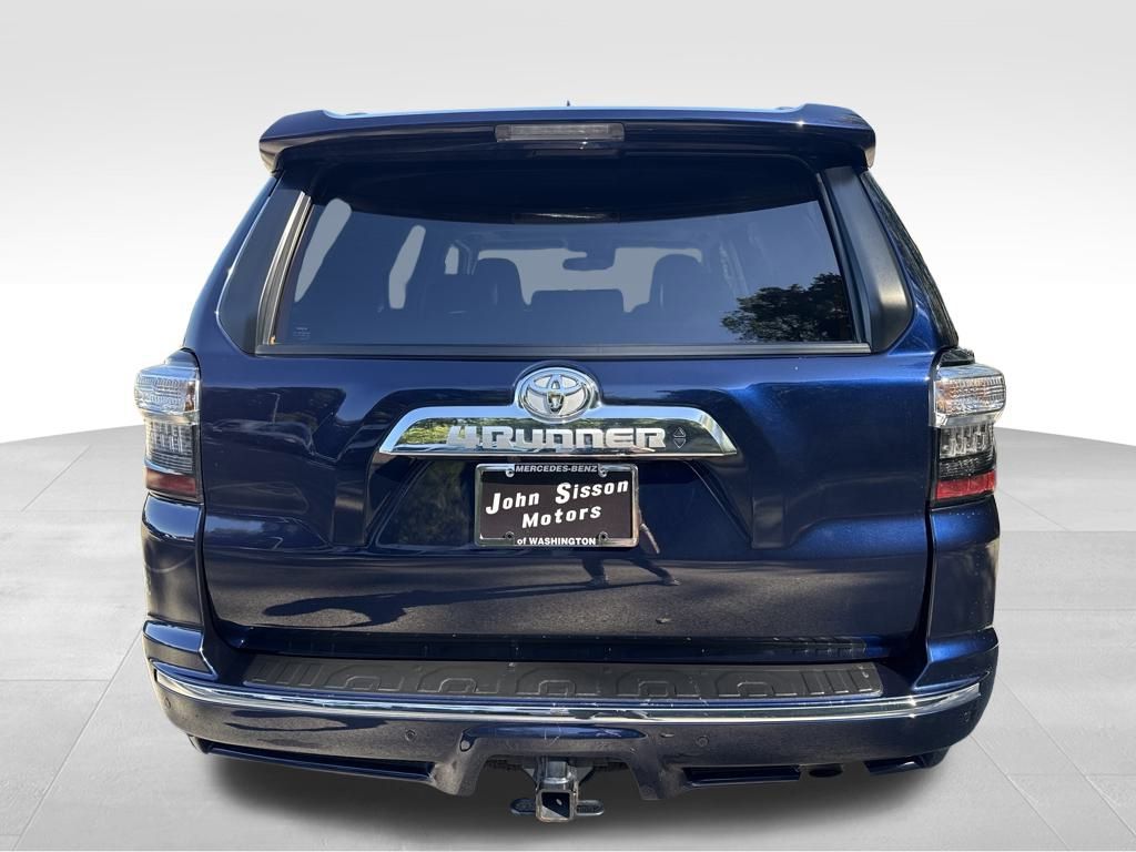 2022 Toyota 4Runner Limited photo 3
