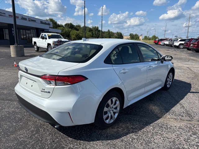 2024 Toyota Corolla LE photo 7