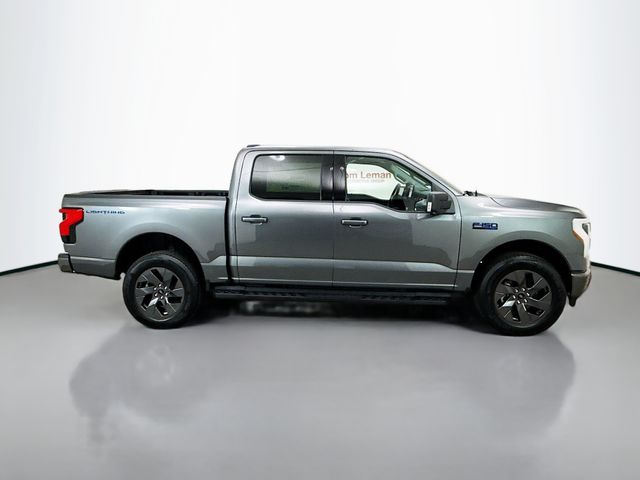 2025 Ford F-150 XLT photo 8